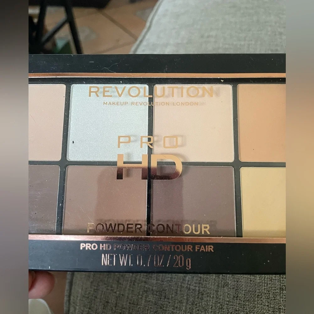 Revolution Pro HD powder Contour FAIR NEW 0.7oz